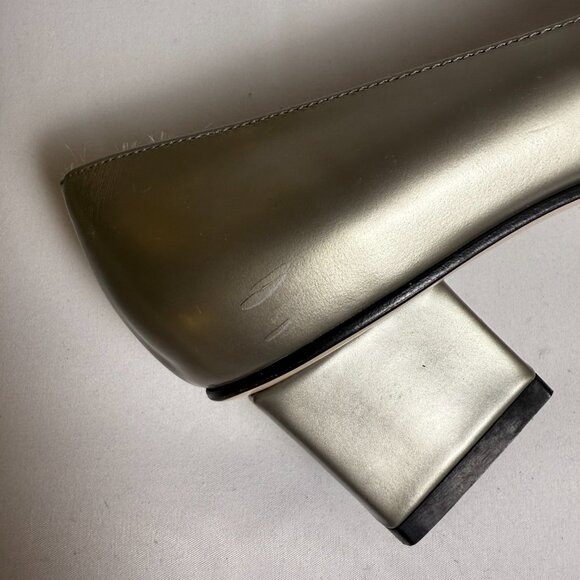 Ferragamo | Size 8 | Metallic Grey (Gunmetal) Megan Block Heeled Pumps - Picture 9 of 12